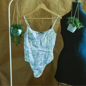 🤍English: Zara Tie-Dye Pastel Bodysuit – Size M